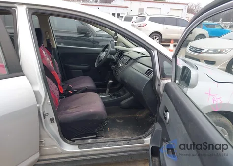 2011 Nissan Versa 1.8S z USA, uszkodzony, nr VIN 3N1BC1AP8BL460582